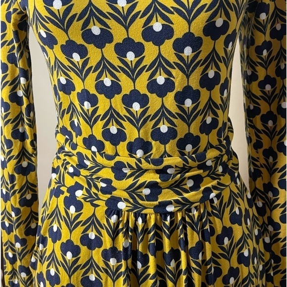Boden Abigail Jersey Dress in Saffron Navy Yellow Floral size 4 - Picture 15 of 16